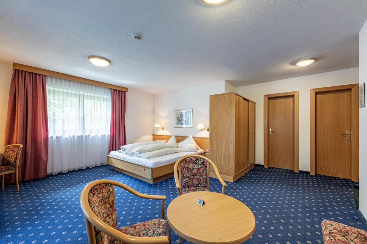 Hotel Gletscherblick Sankt Leonhard im Pitztal Exterior photo