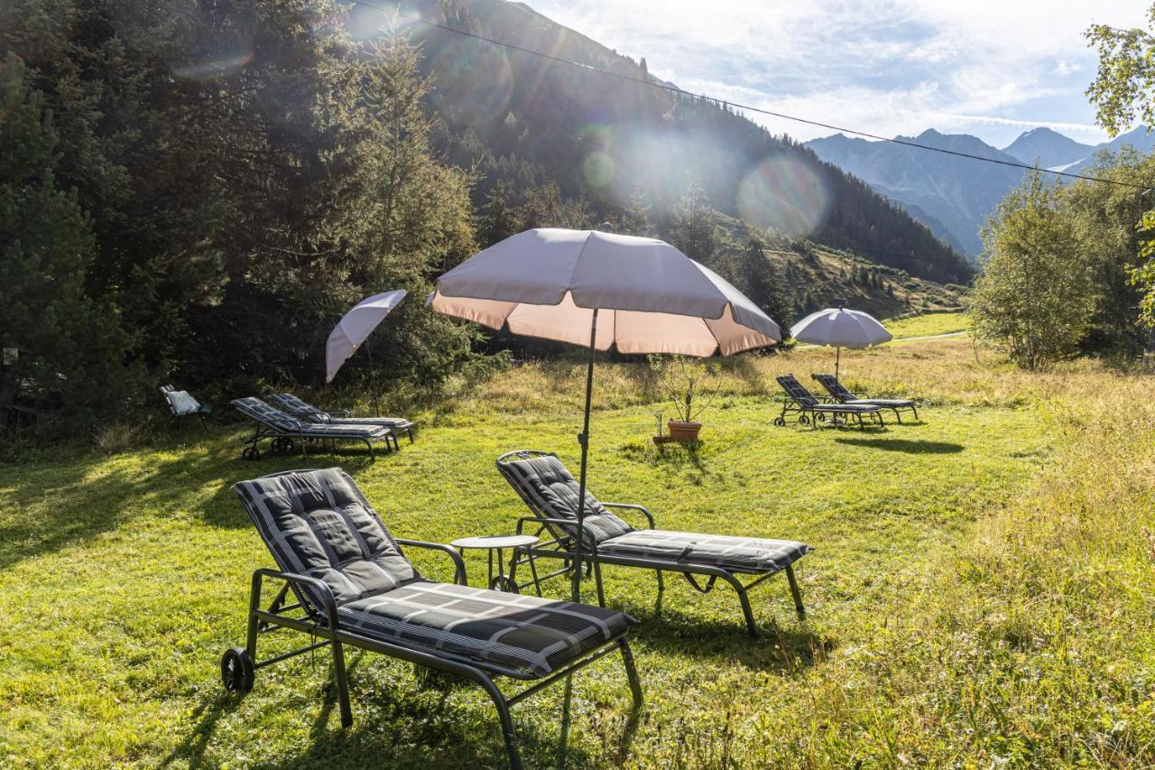 Hotel Gletscherblick Sankt Leonhard im Pitztal Exterior photo